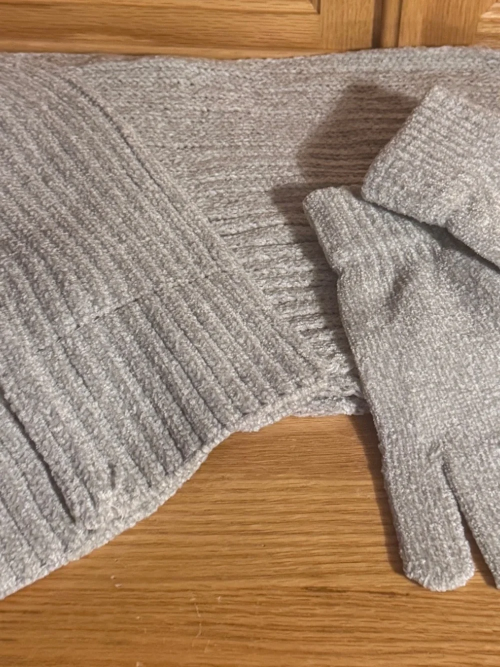 Women's Winter Hat, Gloves, & Scarf Set Warm Winter Gray